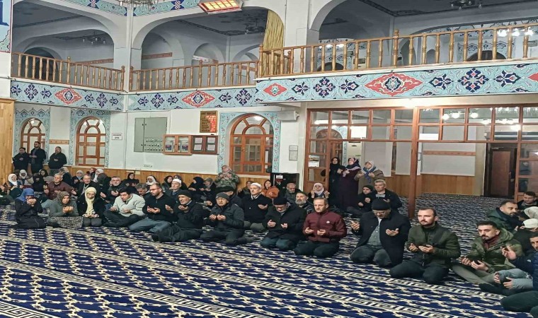 Çankırıda 44 umreci kutsal topraklara uğurlandı