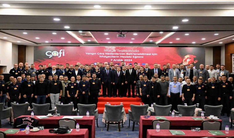 CHPli 14 Büyükşehir Belediyesinin itfaiyesi eğitim için Antalyada buluştu