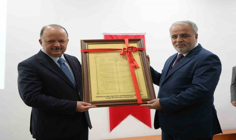 Diyanet İşleri Başkan Yardımcısı İşliyen: Cezaevi mahkûmları imam oldu