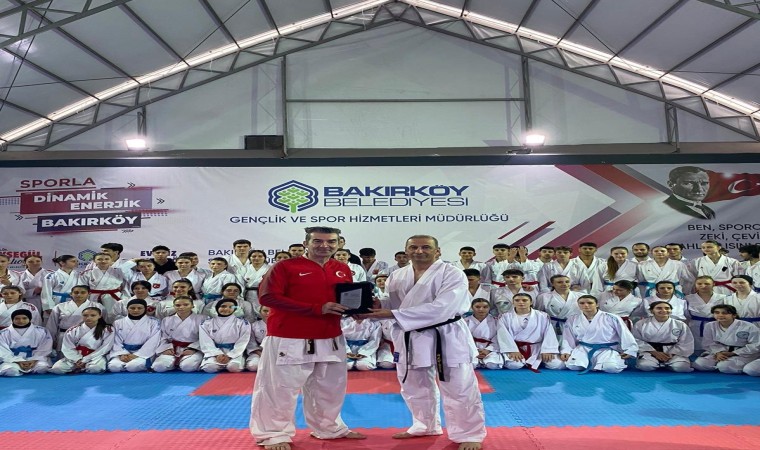 Dünya ve Avrupa şampiyonu efsane karateci Haldun Alagaş Bakırköyde