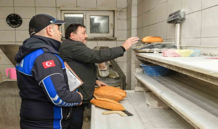 Esenyurtta zabıta ekipleri fırınları denetledi