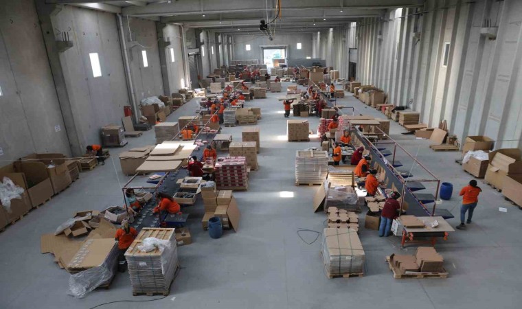 Eşinin 1 adet bileziğini bozdurarak kurduğu firmasında şimdi 750 kişiye istihdam sağlıyor