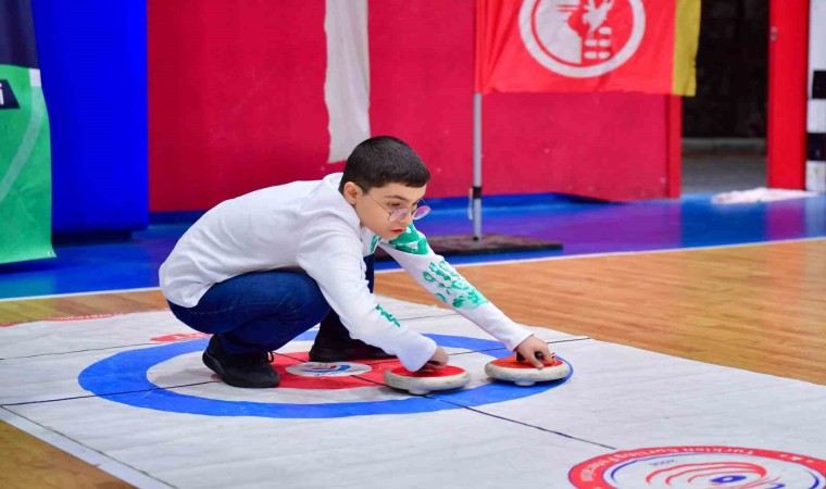 Fatihte engelliler engel tanımadan eğlendi