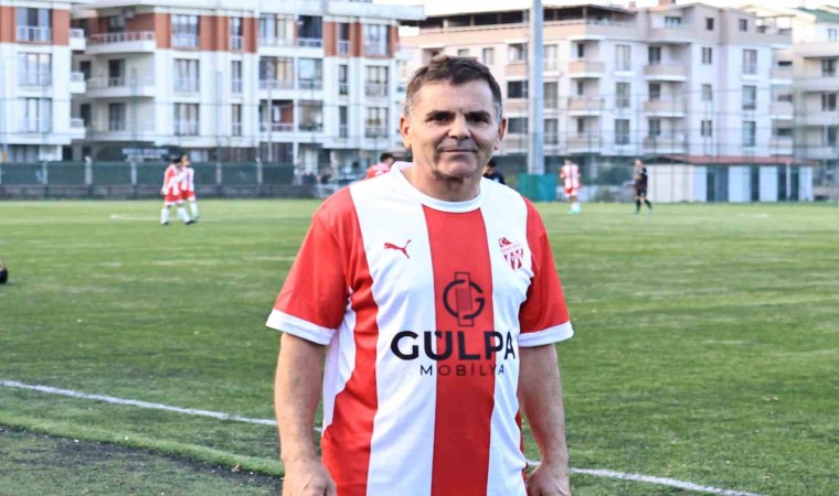 Futbolun Mike Tysonu, 59 yaşında sahalara geri döndü