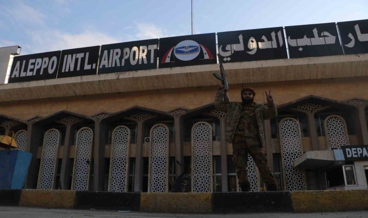 Halepte muhaliflerin eline geçen uluslararası havalimanı görüntülendi
