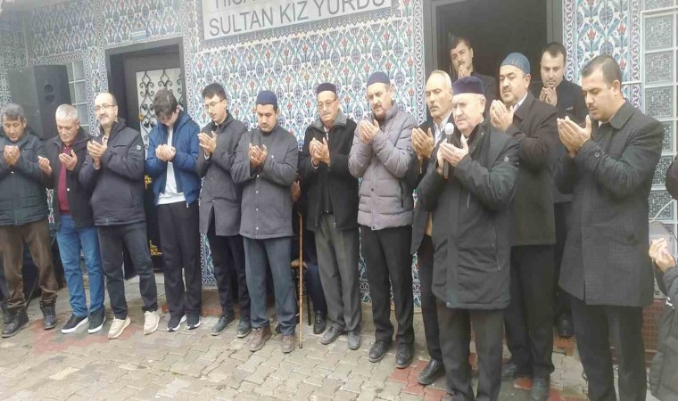 Hisarcıkta 45 kişilik umre kafilesi dualarla uğurlandı