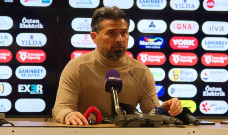 İlhan Palut: Maçı kaybedecek kadar negatif bir oyunumuz yoktu