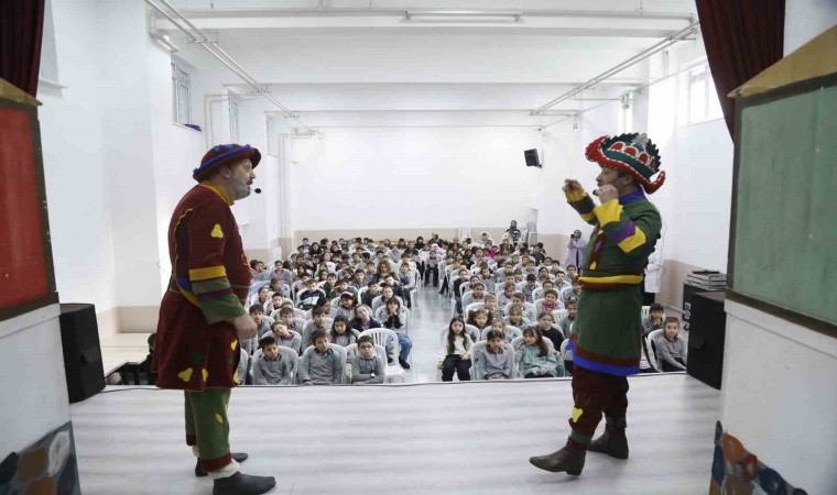 İlkadımda Karagöz ile trafik eğitimi