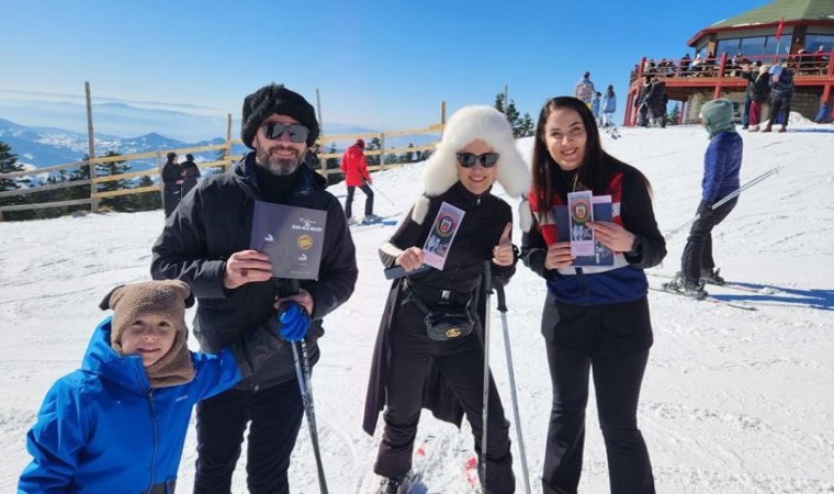 Jandarma ekipleri kadına şiddet ve uyuşturucuya karşı bilgilendirme çalışmalarına devam ediyor