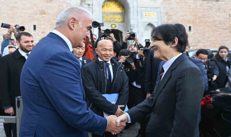 Japonya Veliaht Prens ve Prensesi, Ayasofya-i Kebir Camii Şerifini ziyaret etti