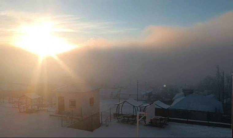 Karlıovayı sis kapladı