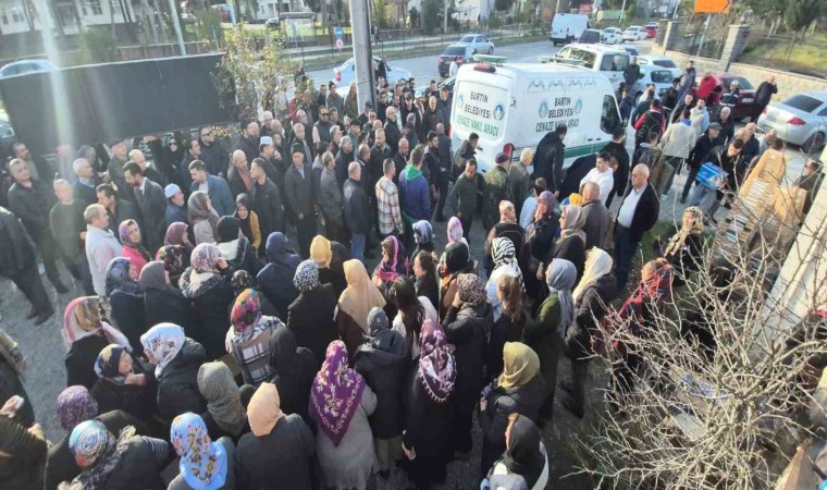 Kazada ölen gençlerin cenazeleri ailelerine teslim edildi