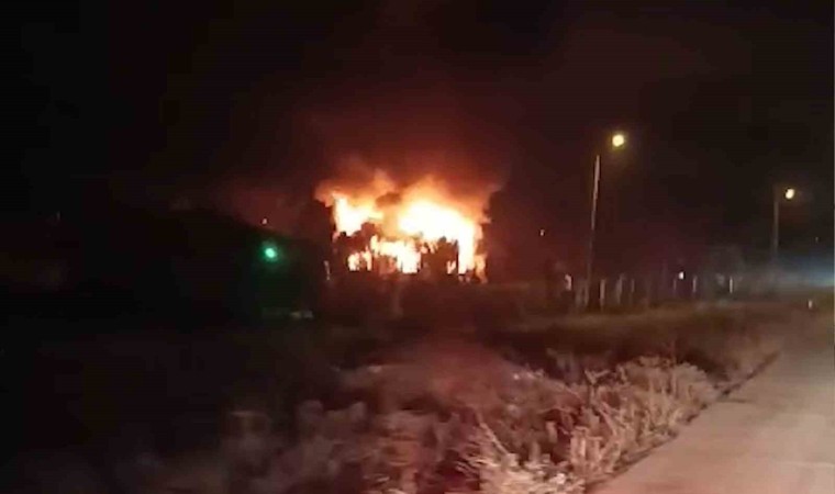 Kırıkkalede bağ evi alev alev yandı