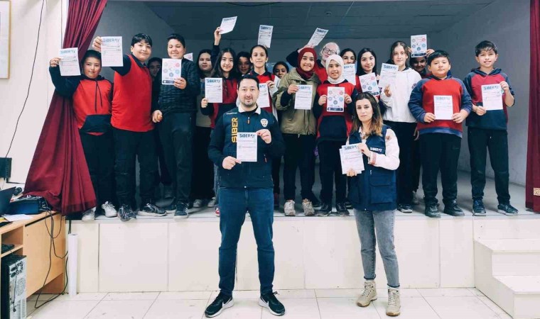 Kırıkkalede dijital tehditlere karşı öğrenciler bilgilendirildi