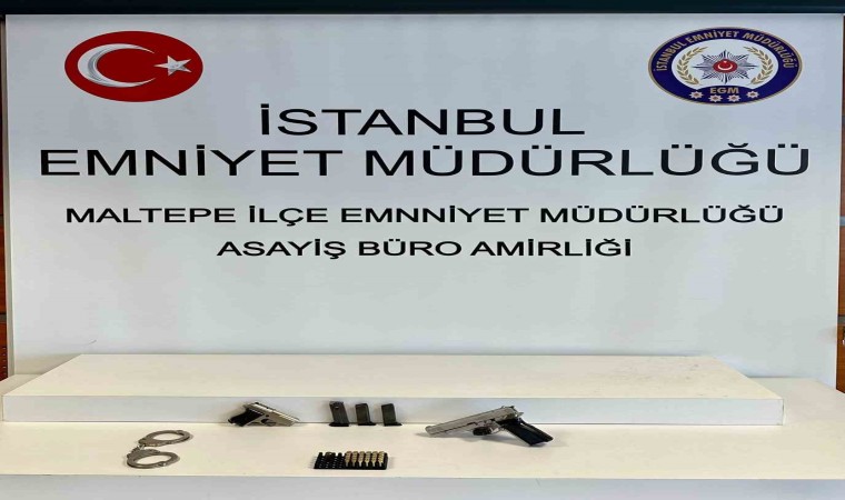 Maltepede tartıştığı kişileri silahla tehdit eden şahıs yakalandı