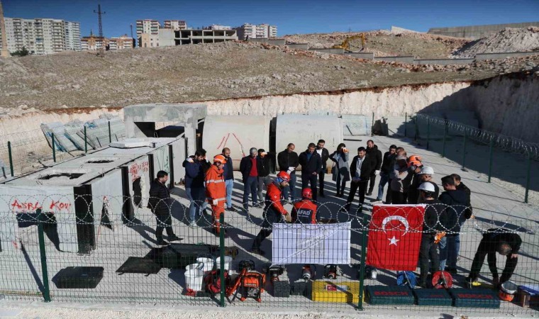 Mardin Büyükşehir Belediyesi personeline afet müdahale eğitimi verildi