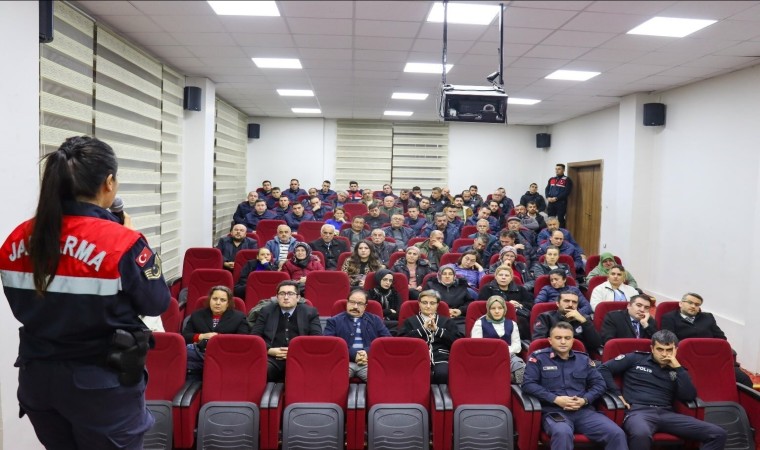 Mihalıççık mahalle muhtarlarına farkındalık eğitimleri verildi