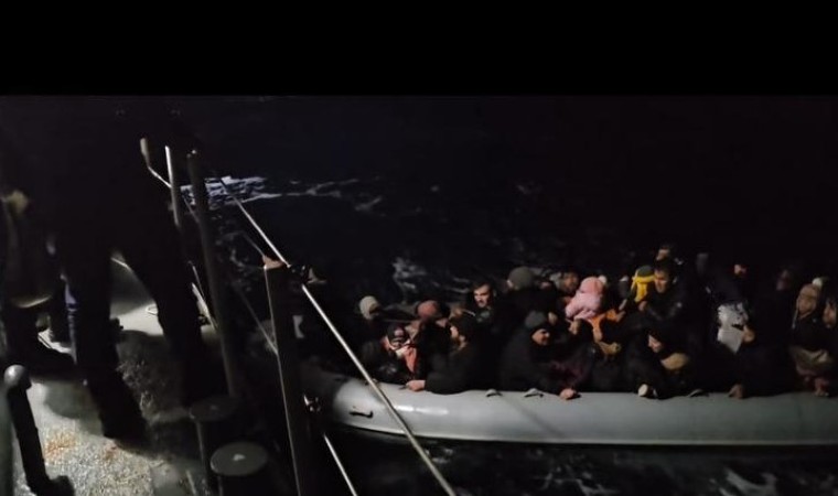 Mobil radar tarafından tespit edilen 22 düzensiz göçmen yakalandı