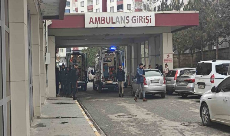Muşta bir polis memuru evinde ölü bulundu