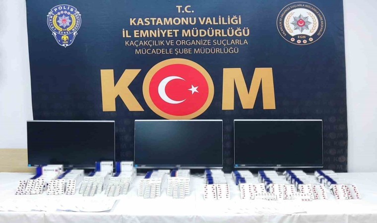 Sahte reçete ile sentetik ecza hapı satılan eczaneye operasyon: 2 tutuklama