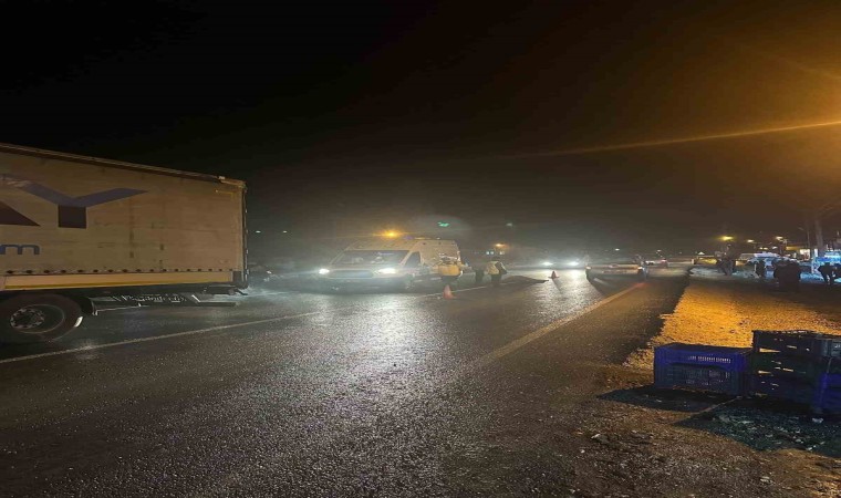 Seydikemerde tır yayaya çarptı: 1 ölü