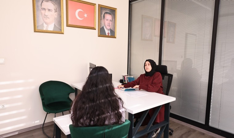 Sultangazi Belediyesinden kadın ve çocuklara ücretsiz danışmanlık hizmeti