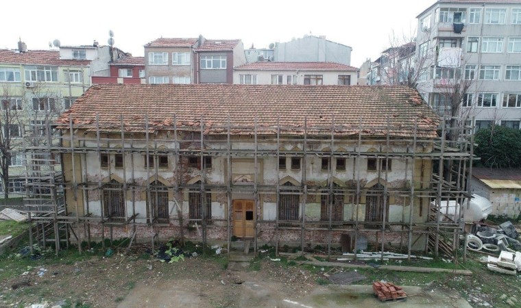 Tarihe dokunan dönüşüm: Darüşşafakanın Jimnastik Salonu kütüphane oldu