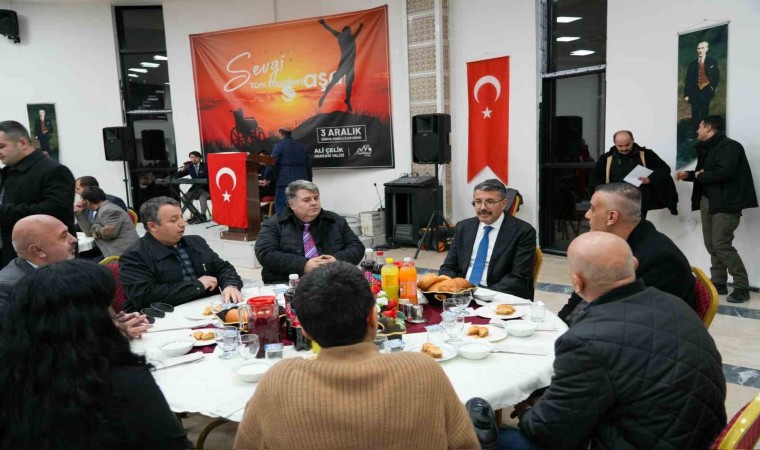 Vali Ali Çelik Sevgi tüm engelleri aşar”