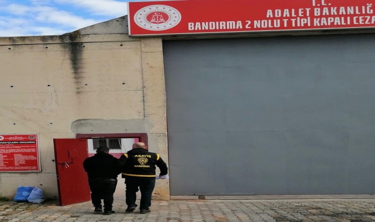 Bandırmada 27 yıl ceza ile aranan şahış yakalandı
