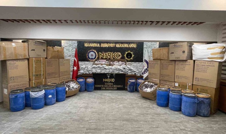 Bayrampaşada bir eve yapılan operasyonda 4 milyon 520 bin adet hap ele geçirildi