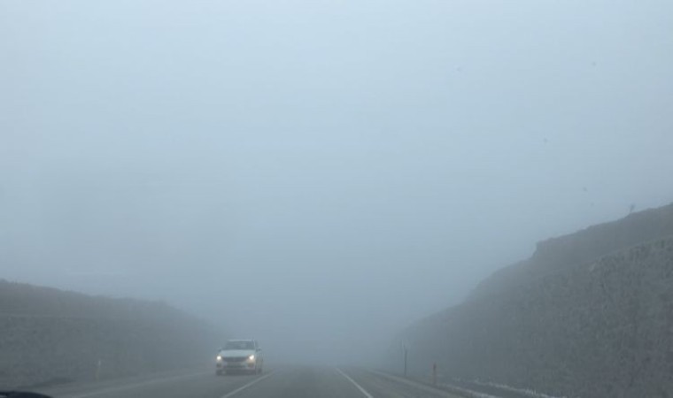 Çankırıda sis görüş mesafesini düşürdü