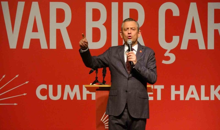 CHP Genel Başkanı Özgür Özel, Erzurumda halk buluşmasında konuştu