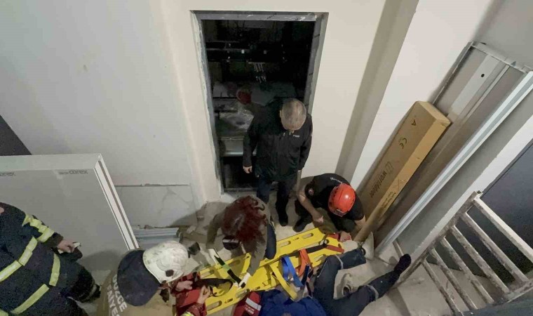 Düzcede inşaat halindeki binada asansör düştü: 3 yaralı