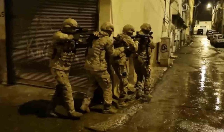 Gaziantepte örgüt üyelerine şafak operasyonu: 5 gözaltı