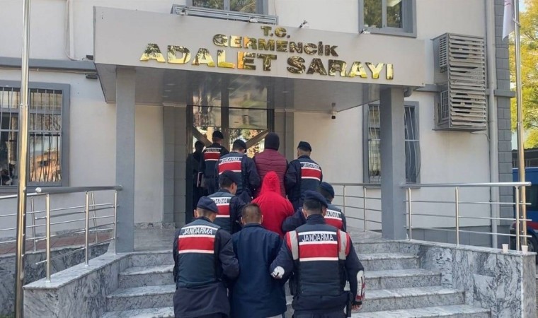 Germencikte uyuşturucu operasyonu: 3 tutuklama