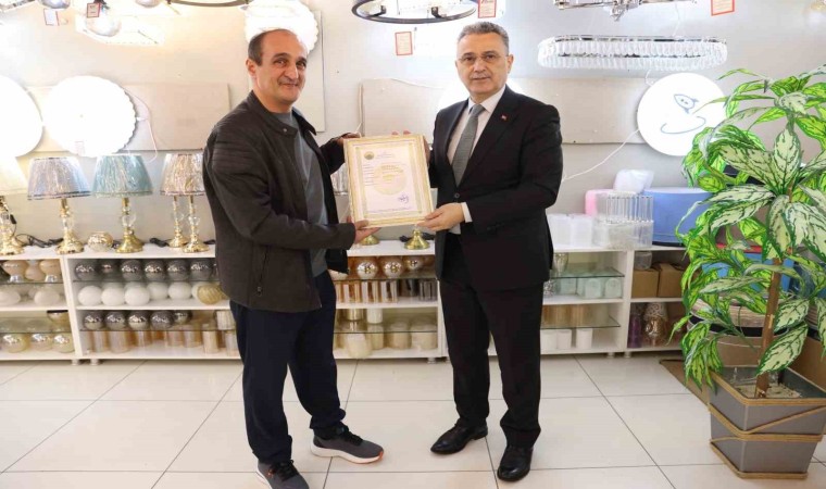 İlkadımda 2025in ilk ruhsatı Başkan İhsan Kurnazdan