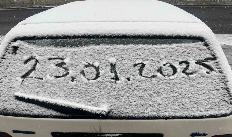 Kayseride kar yağışı ve sis etkili oldu