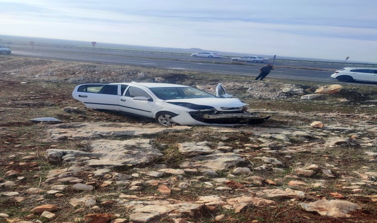 Otomobil takla attı: 3 yaralı