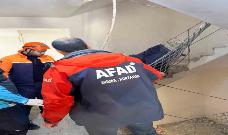 Siirtte inşaattan düşen inşaat işçisi hayatını kaybetti