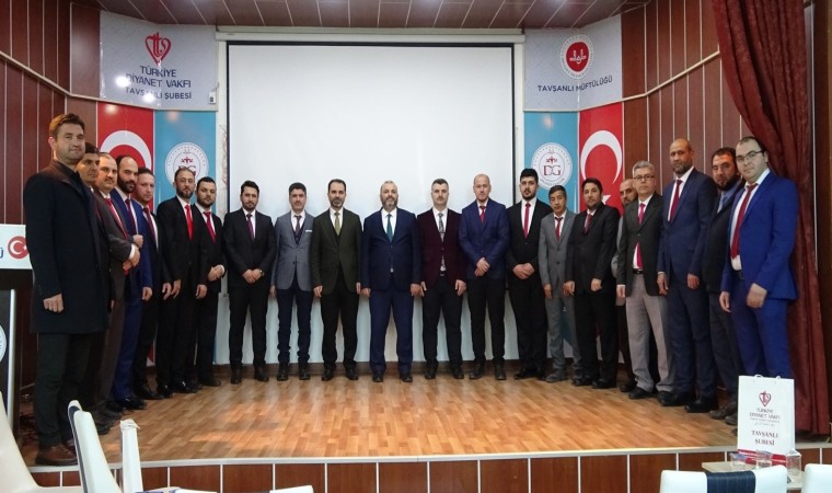 Tavşanlıda Diyanetin önemli projelerinden olan Talim ve Tashih-i Huruf Kursu tamamlandı