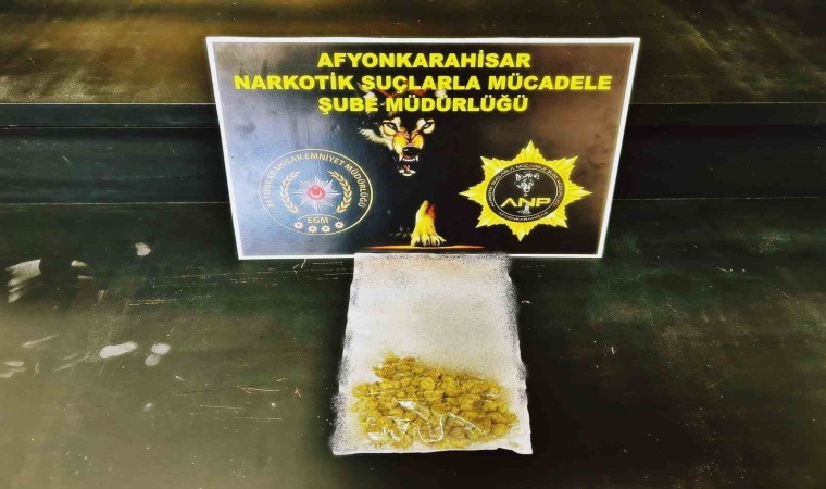 Uyuşturucu operasyonunda 2 kişi gözaltına alındı