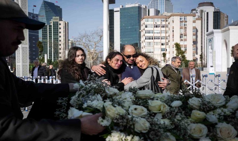 Yangın faciasında hayatını kaybeden Defne Arkadaş İnal ile kızları Dila ve Ela İnala ağlatan veda