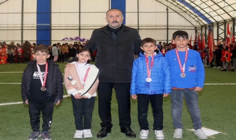 23Nisan Tutak’ta coşkuyla kutlandı