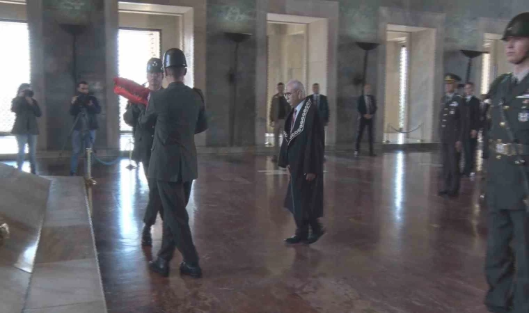 Anayasa Mahkemesi heyeti Anıtkabir’i ziyaret etti