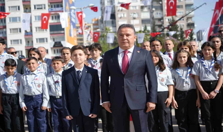 Antalya’nın çocuk başkanından dünya çocuklarına barış çağrısı