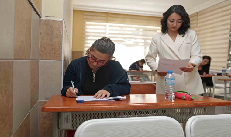 ATABEM’in üniversite adayları sınava sıkı hazırlanıyor
