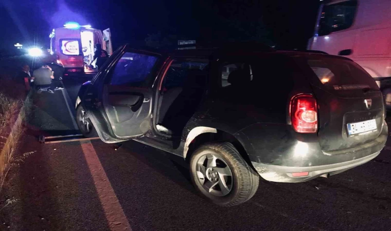 Ayvalık’ta seyir halindeki traktöre otomobil arkadan çarptı: 1 ölü, 2 yaralı