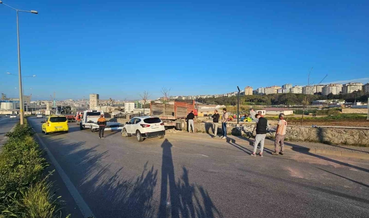 Bandırma Liman Yolu’nda zincirleme kaza: 2 yaralı