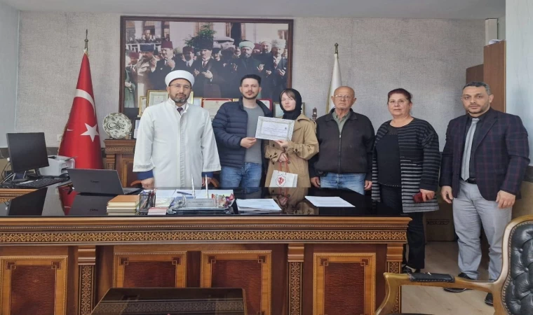 Bandırma’da Rus Vatandaşı Erina, müslüman oldu