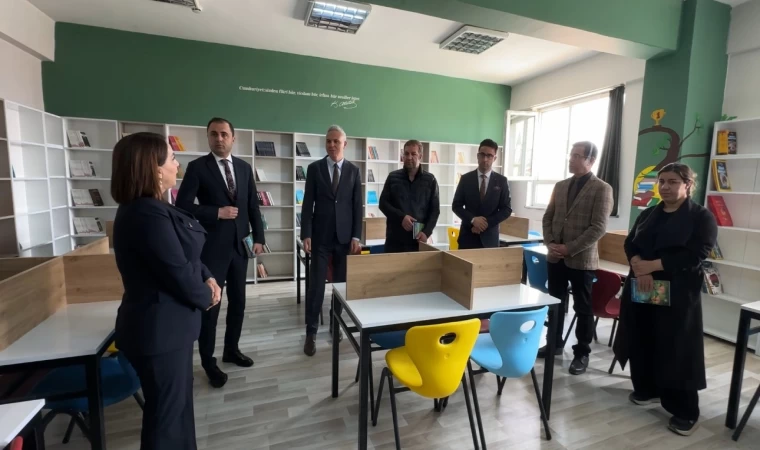 Başıboş köpeklerin saldırısında hayatını kaybeden Eslem Teker adına kütüphane açıldı